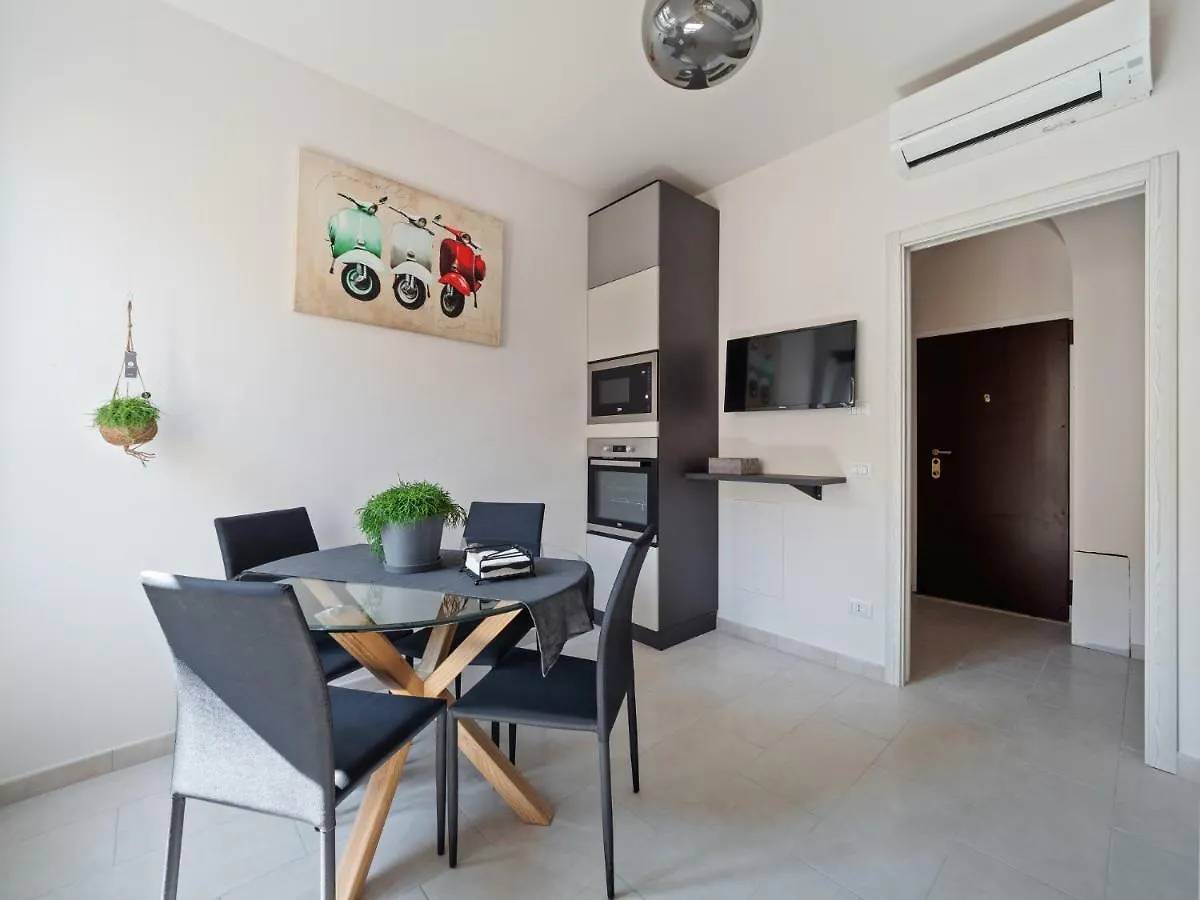 Apartment Appartamento Ugolini Milano