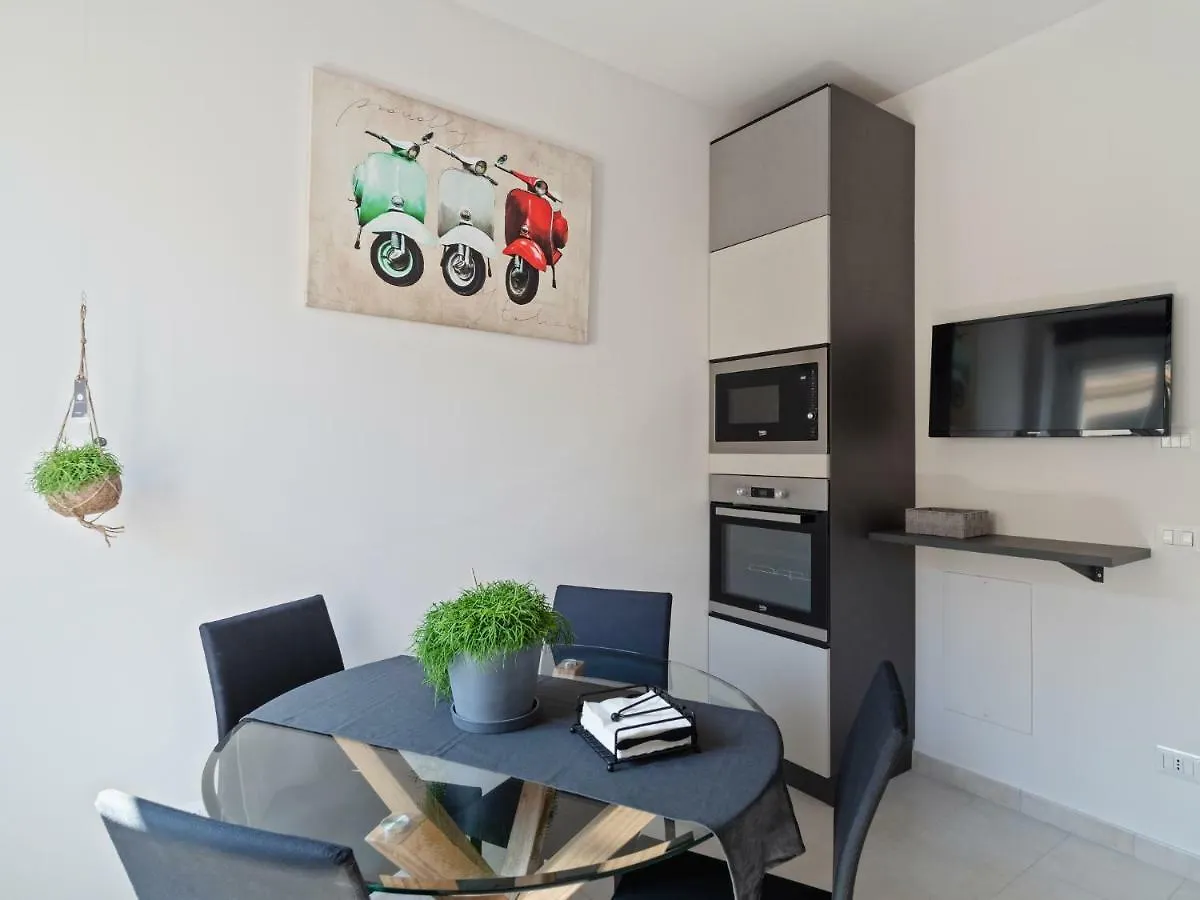 Apartment Appartamento Ugolini Milano