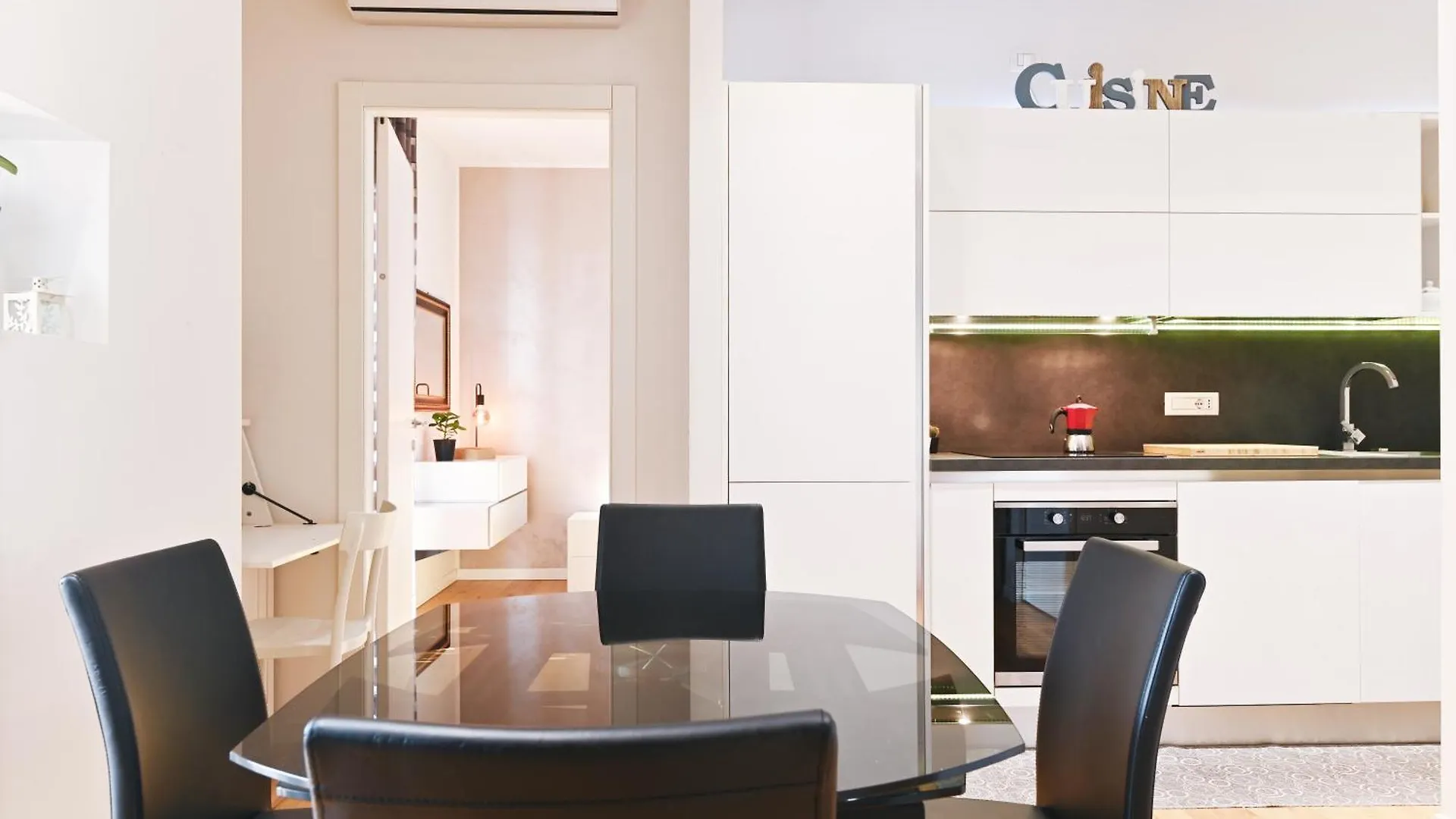 Apartment Appartamento Ugolini Milano